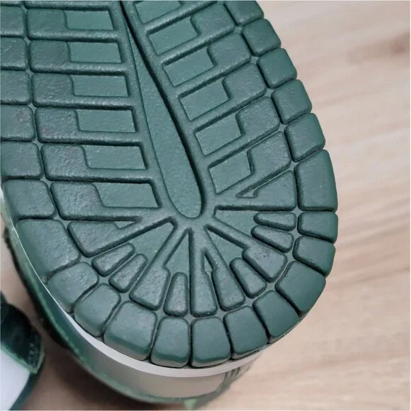 Nike Dunk High Shoes Mens Size 8.5 Spartan Green White Michigan State CZ8149-100 - Picture 7 of 8